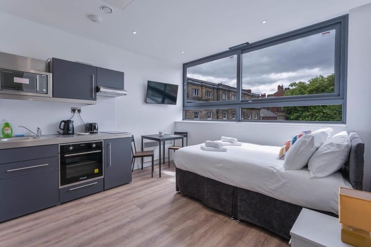 Lovely Studio Apartment In Central Шефилд Екстериор снимка